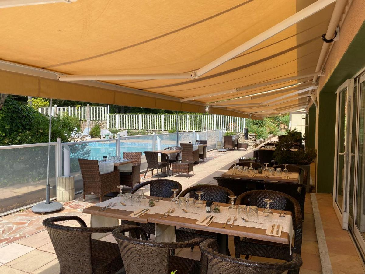 Logis Hostellerie De L'Abbaye 르토로네 외부 사진