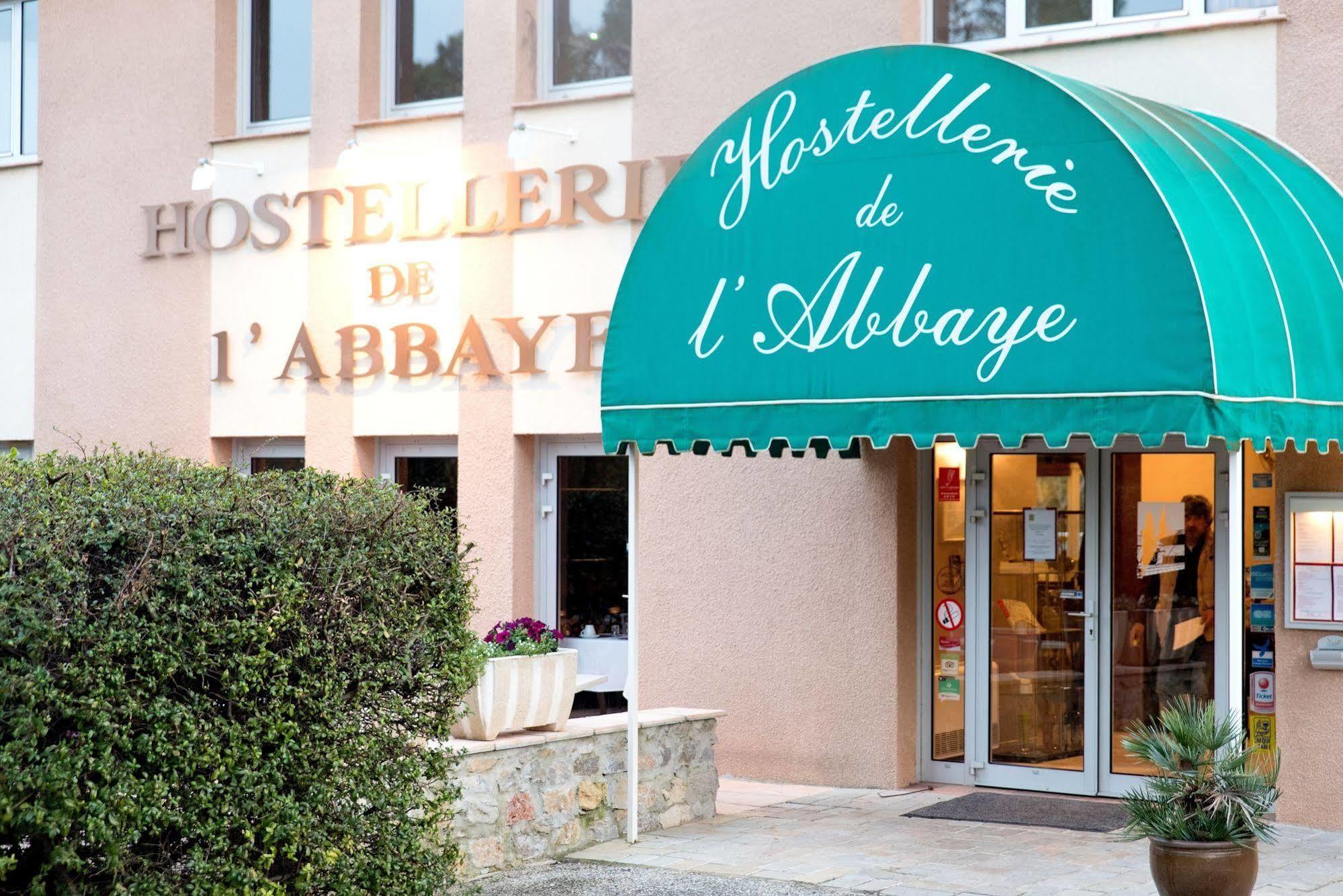 Logis Hostellerie De L'Abbaye 르토로네 외부 사진